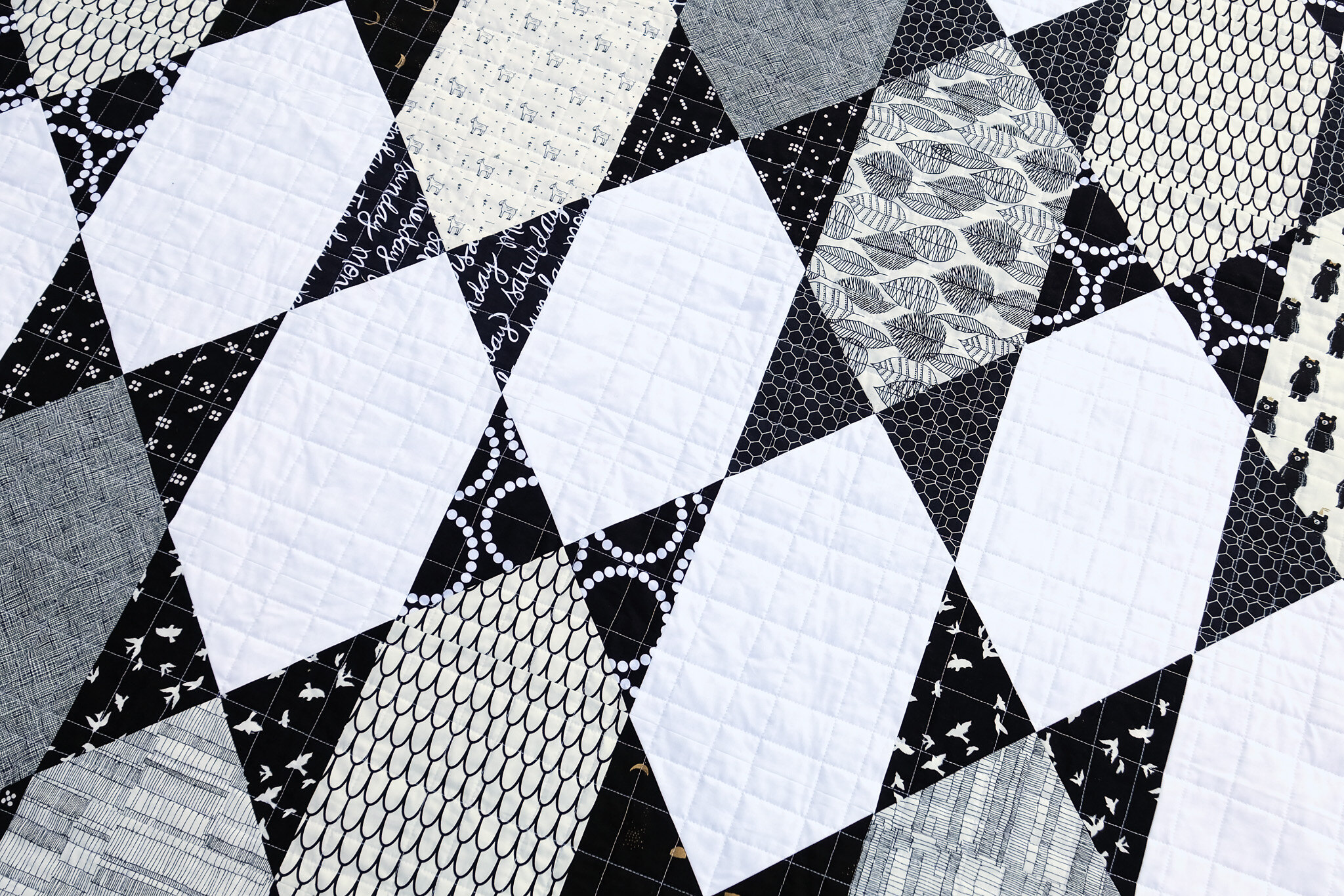 The Abigail Quilt in Black and White - Kitchen Table Quilting