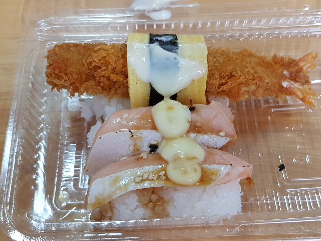 日式炸蝦芝士壽司 Ebi Cheese Sushi rm$2.80 & 三文魚壽司 Salmon Sushi rm$2.80 @ Sushi Zen's USJ9