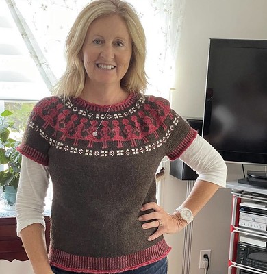 Debbie (@love.knit.spin.weave) looks fabulous in her finished Paper Dolls by Kate Davies!