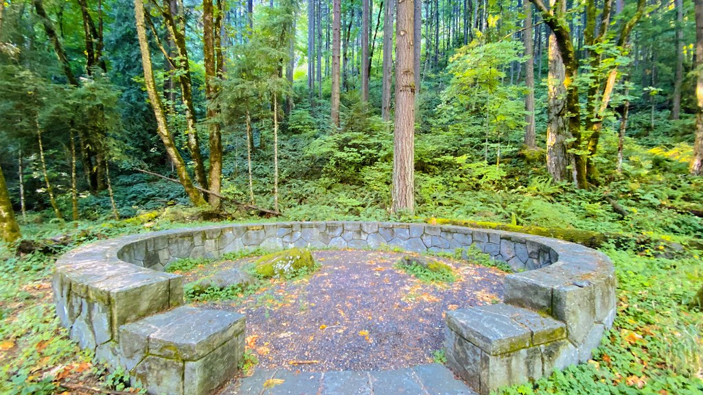 Dog Mountain Trails