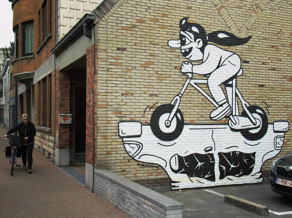 #4inarow : great to see new work by @huskmitnavn1 in Belgium. For @thecrystalshipoostende in #oostende. . #oostende #thecrystalship #HuskMitNavn #visitoostende #streetart #mural #urbanart #muralart #graffitiart #streetartbelgium #graffitibelgium #urbanart
