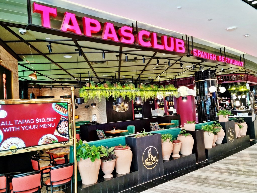 Tapas Club Signage