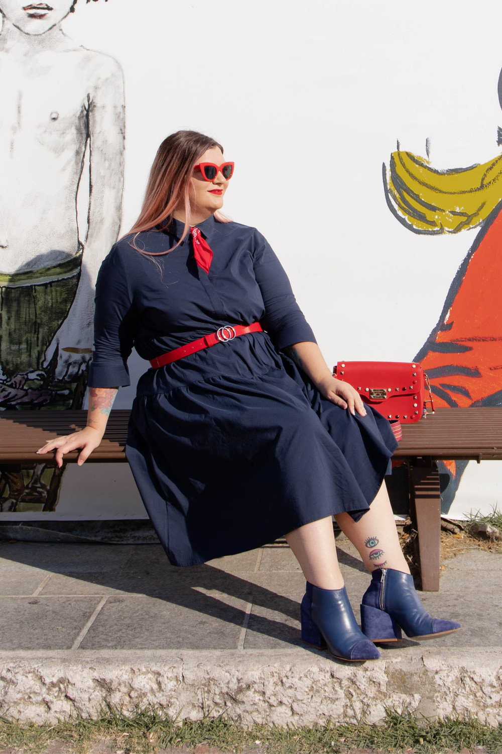Outfit blu e rosso, Ulla Popken, curvy plus size (4)