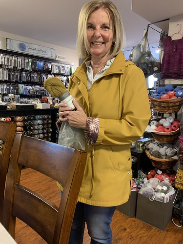 Rosemary (@coolknitsbyrose) picked up her draw prize…a skein of The Fibre Co. Cumbria and a cool pin to put onto her knitting bag that I forgot to take a photo of!