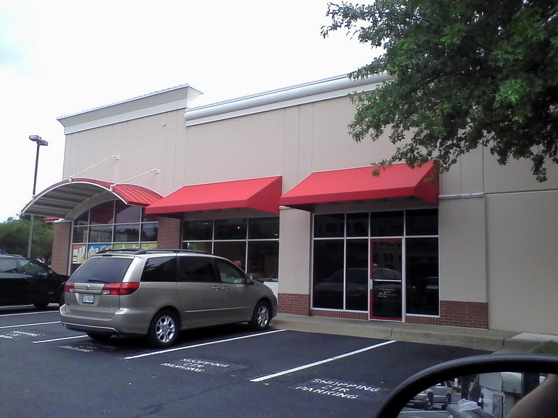 commercial-storefront-awnings_29959297804_o_2