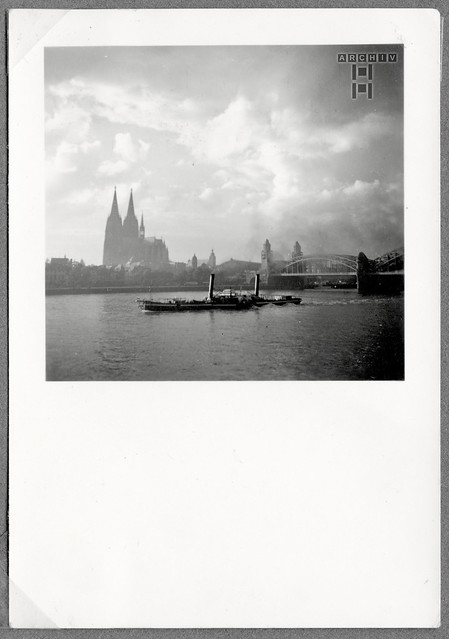 ArchivTappen24Album8p120 Fronturlaub am Rhein, 1940er