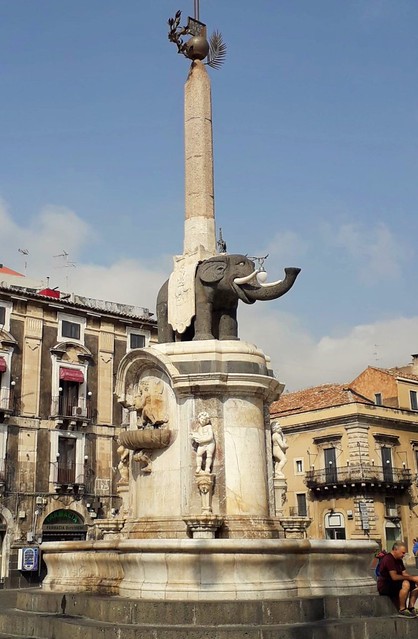 La Fontaine de l'Eléphant, Piazza Duomo, Catane, Sicile.