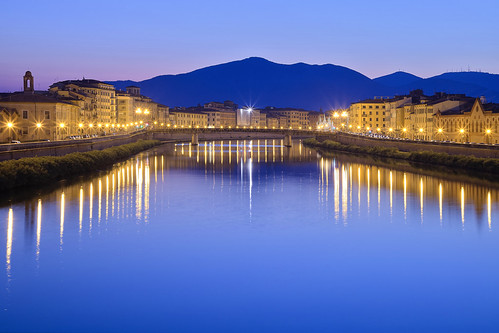 Presto / Early (Pisa, Tuscany, Italy) by AndreaPucci, Italia, Toscana, Pisa, Estate 2021
I Lungarni di Pisa, un susseguirsi di ampie strade che corrono