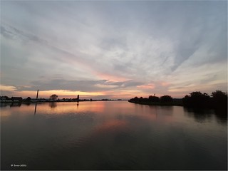 39/52 ... river sunset ...