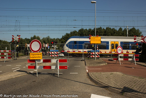 20210903_NL_Halfweg-Zwanenburg_Closed railway crossing deu Dutch Grand Prix