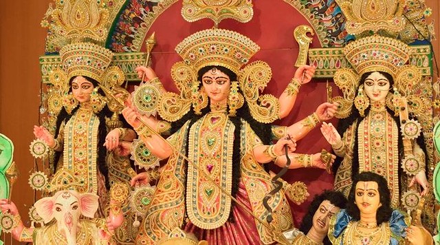 Durga-Puja-and-many-colours-of-India-Utkal-Today