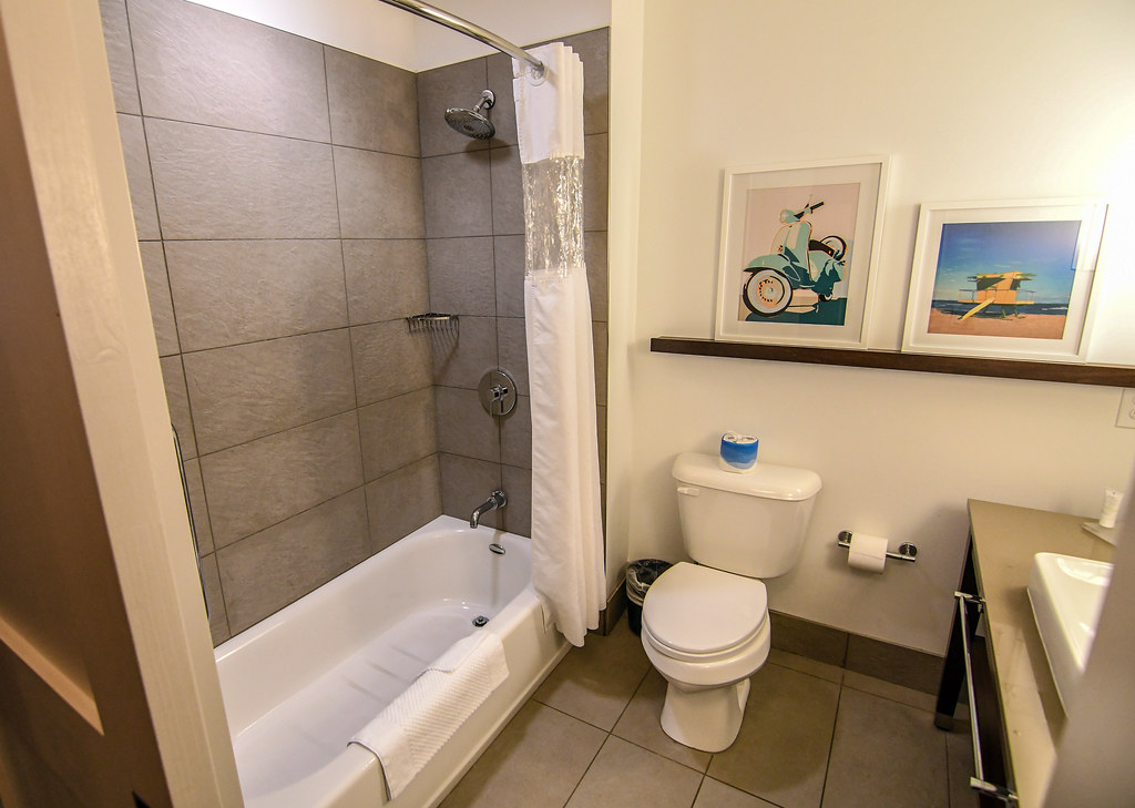 Bathroom shower Suncoast Park Hotel
