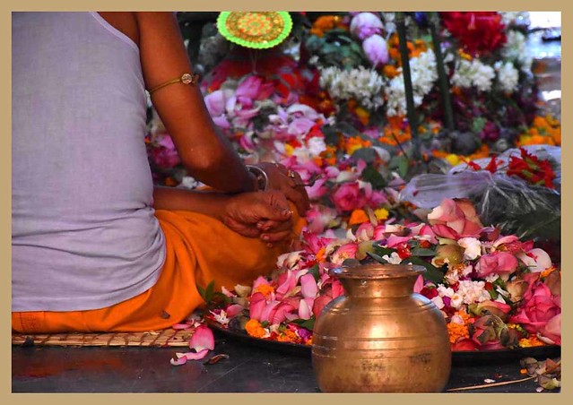 Mookerjee-family-Durga-Puja-ritual-utkal-today