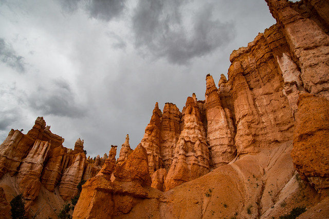 Photos from my trip to Bryce Canyon National Park on 9/27/21. I hiked the Queen's Garden and Navajo loop. The storms that were coming through provided some nice contrast (as well as a little drizzle). While Zion is nice, the colors of Bryce Canyon blew me away.