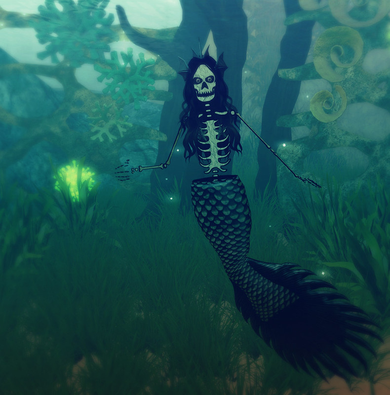 Helena Stringer - SL Syndicate - Halloween Costume Skeleton Mermaid