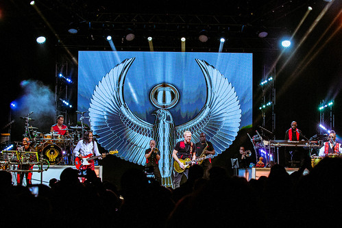 Earth, Wind & Fire