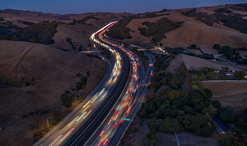 bayarea california eastbay alamedacounty drone mavic2 dji over aerial night traffic lightstream roadway october 2021 boury pbo31 color castrovalley sunset 580 highway infinity