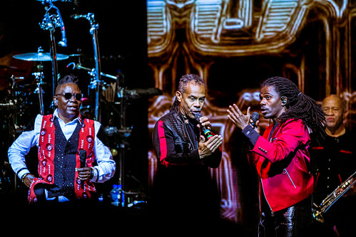 Earth, Wind & Fire