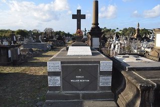 Sir William Newton Tomb, Western Cemetery