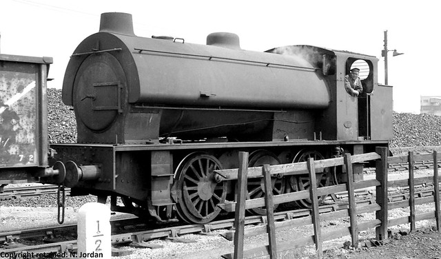 CAI058-WB.2740-1944, ‘No.2-10-91’, (ex-W.D. No.75152, later ex-W.D. No.WD143), at Ackton Hall Colliery, Featherstone-15-06-1967