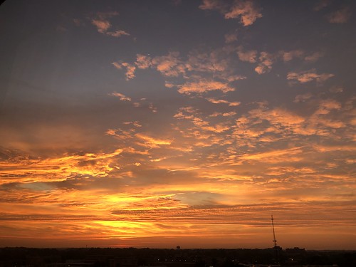 charlotte mecklenburgcounty northcarolina oct2021 scenery sky sunrise cloud dawn uptown