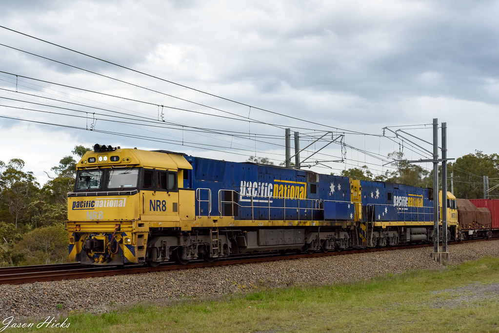 Pacific National 7SB1 Though Warnervale by bluegoldera