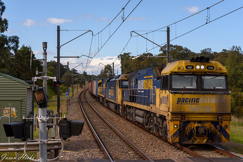 NR108, AN7 and NR95 Hurtle South 02 October 2021 | by bluegoldera