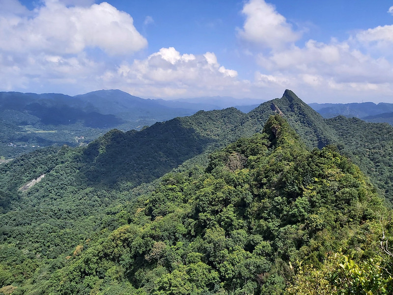 Shizhu Piton, Wuming Piton, Fengtou Piton East Peak and Mt. Jiulong