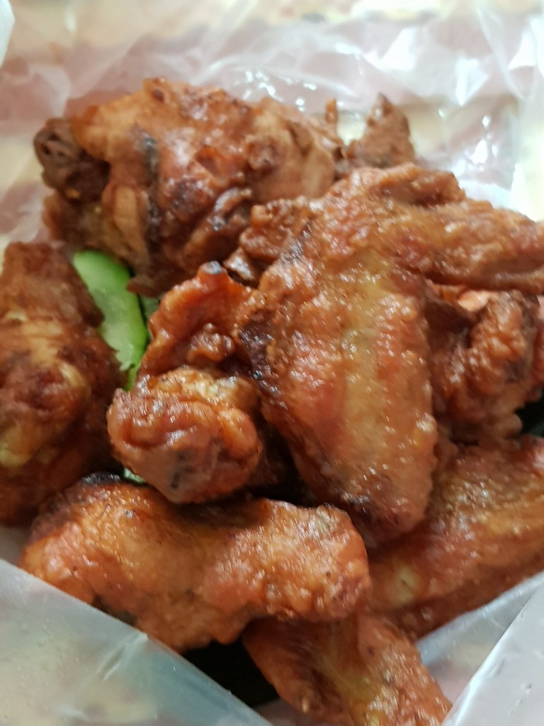 南乳雞翅 "Nam Yu" Chicken Wing 5pcs rm$16 @ 阿華茶餐室 Ah Wah USJ6