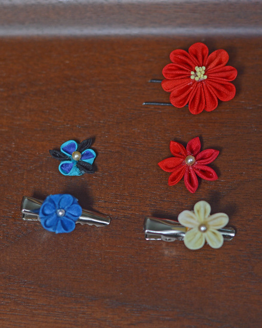 Red, blue and yellow kanzashi.