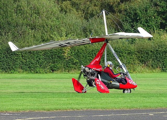 G-CDWR Pegasus Quik GT-450