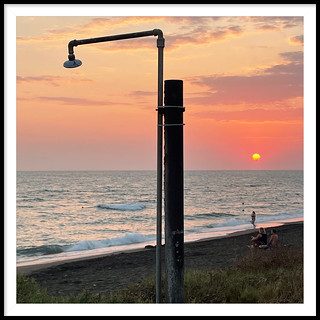 Landispoli Sunset - beach shower