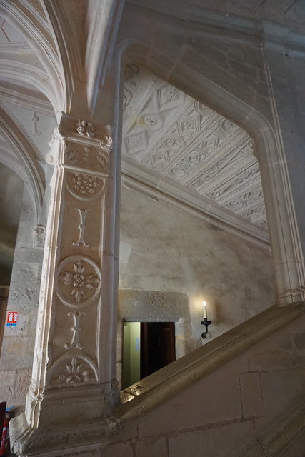 Château de Montal, Saint-Jean-Lespinasse : l'Escalier monumental