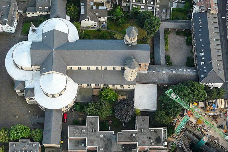 Luftbild St. Maria im Kapitol, 2010