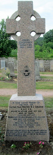 Aberdour Grave with War Death Dedication
