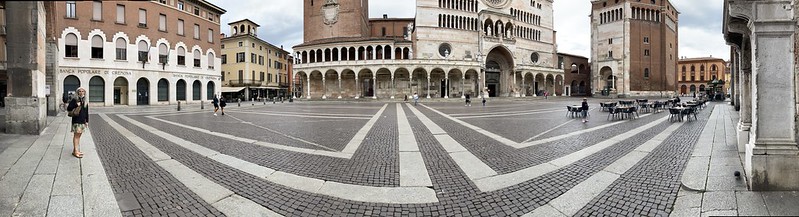 Cremona's Piazza del Comune