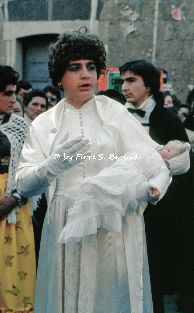 Pietravairano (CE), 1978, Sfilata di Carnevale e Rappresentazione 