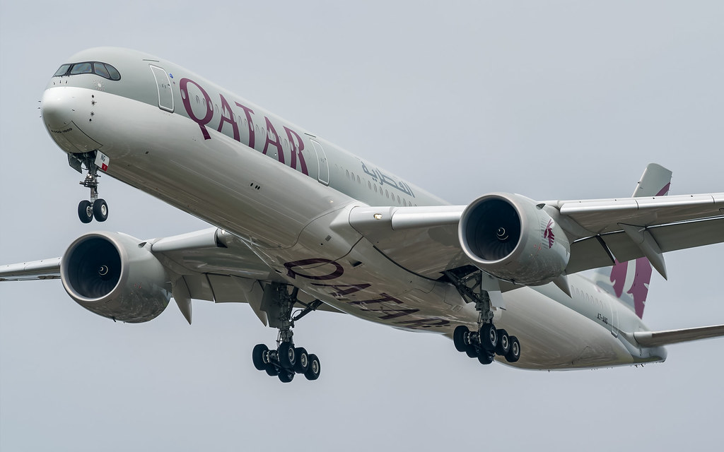 Qatar Airways A7-ANG plb20-2