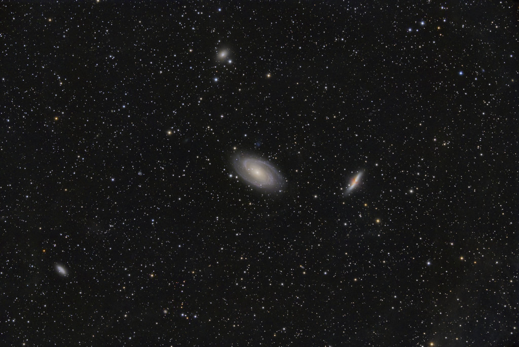 M81 & M82 | A wide field of Bodes and the Cigar Galaxy surro… | Flickr