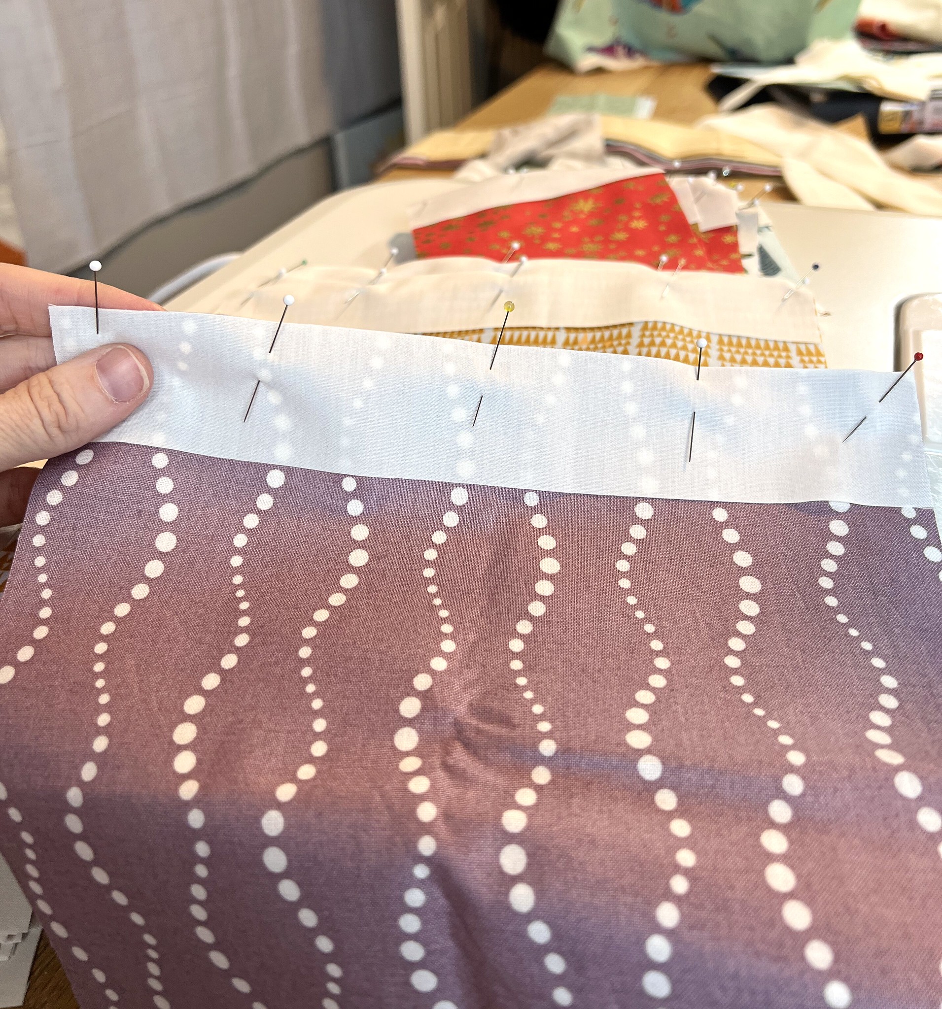 Pinning the Penny Quilt - Kitchen Table Quilting