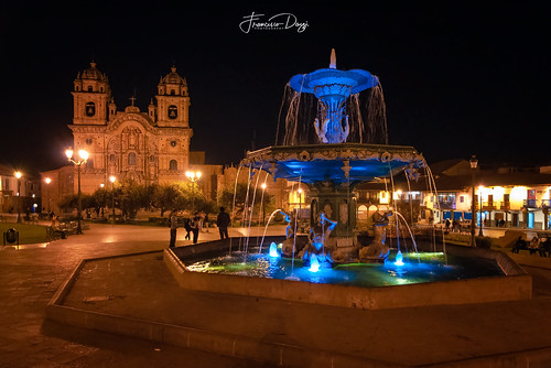water light lamp view tourism destination basilica unesco scenic night tower fountain pedestrians peruvians cityscape place famous attraction historical landscape quechua south america building cuzco religion outdoor catholic cultural culture buildings capital andes landmark historic old history armas church plaza latin cathedral colonial travel inca city square cusco peru architecture