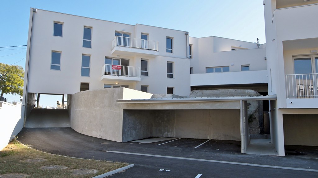 Blockhaus avalé dans une nouvelle résidence, Laleu La Rochelle