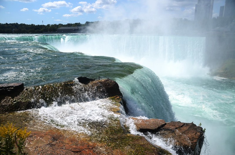 View to southwest at Horseshoe Falls from The Terrapin Point (15)
