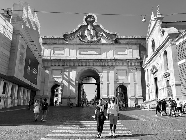 Porta Flaminia / Piazza del Popolo / Rome