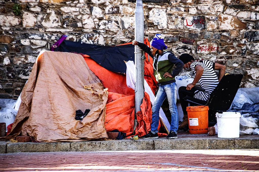 Homeless outside St Mary's Cathedral on 10-12-21--Cape Town