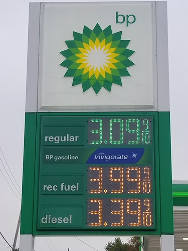 E. Michigan Avenue, Galesburg by Kzoo Cowboy, recently opened BP in Galesburgsunset water sky michigan red