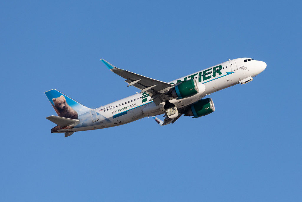 Frontier Airlines Airbus A320 N335FR 