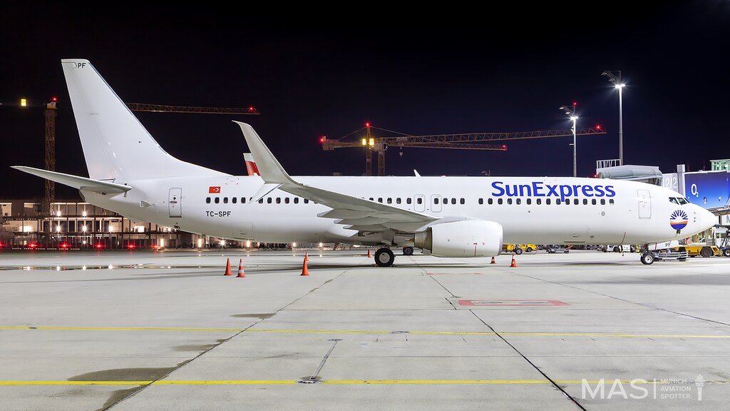 Aereo Modellino JC Wings 1:400 Boeing 737-800 SunExpress 'Proudly Flying' TC-SPF - Foto 4