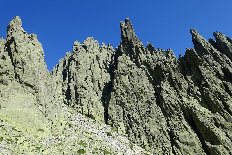 CARRIL DE LOS GALAYOS, GREDOS (AVILA). NOGAL DEL BARRANCO A REFUGIO VICTORY. - Senderismo por España. Mis rutas favoritas: emblemáticas, paseos y caminatas (77)