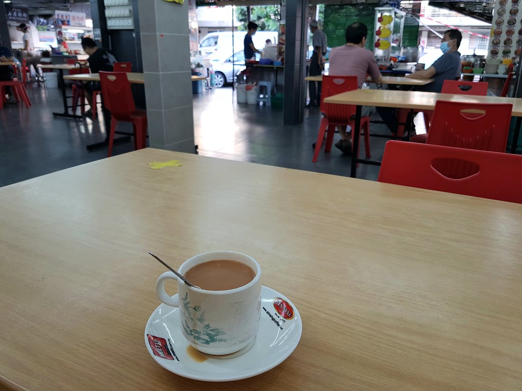 奶茶 TehC rm$1.80 @ 婆羅洲牛腩粉檔 Borneo Beef noodle stall in 新海景餐馆 Restoran NSV USJ 6
